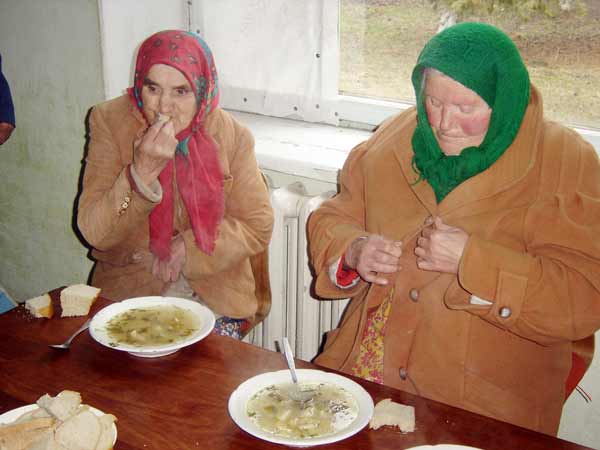 CANTINA PENTRU PENSIONARII SARACI