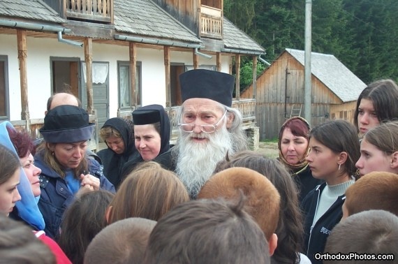 Pelerinaj la PETRU-VODA si PUTNA cu ocazia zilei parintelui Iustin Parvu