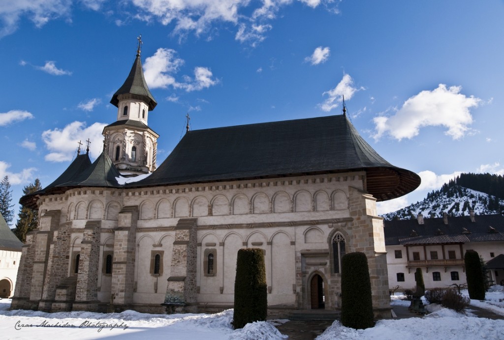 Manastirea-Putna