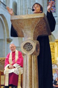 Totalitarism al supravegherii, blasfemii si primele semne de “rascoala” (Stiri 27-28 octombrie 2009)