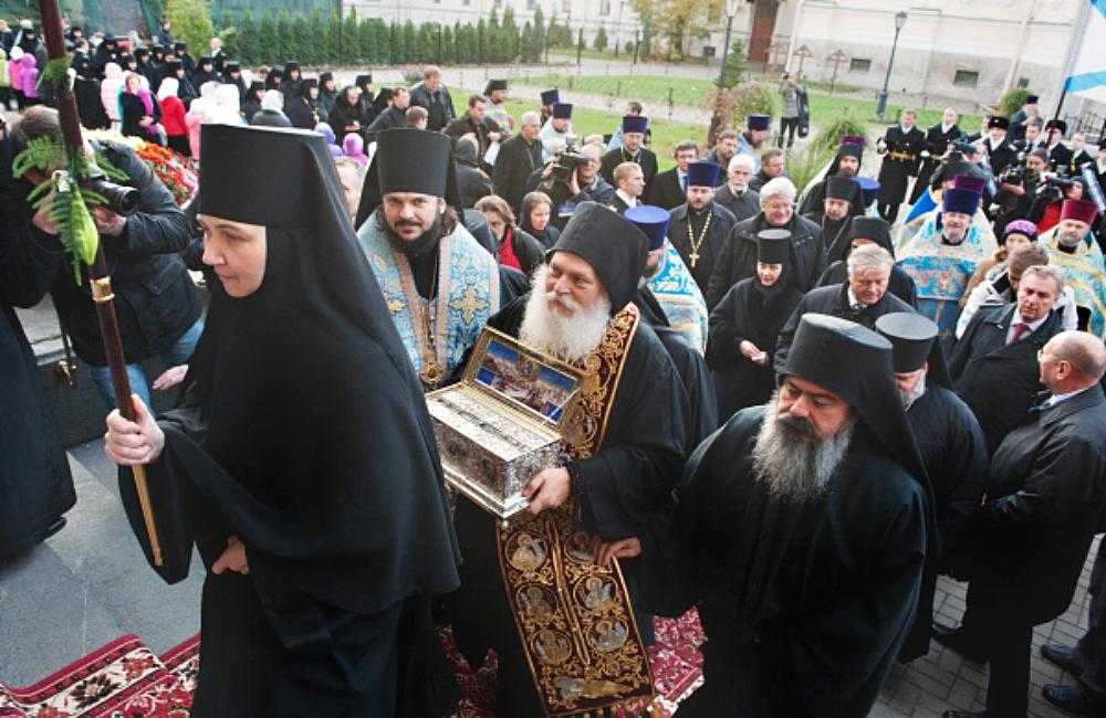 Mitropolitul Ilarion (Patriarhia Moscovei): ARESTAREA STARETULUI EFREM ESTE UN ATAC ASUPRA MONAHILOR ATHONITI SI A BISERICII/ Ministerul de Externe al Rusiei acuza ILEGALITATEA deciziei de arestare