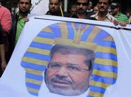 Revolte in Egipt impotriva presedintelui islamist MORSI