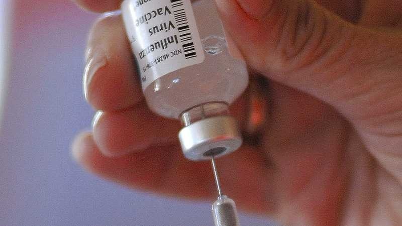 IOHANNIS SUSTINE VACCINAREA OBLIGATORIE si descrie epidemia de rujeola drept “CATASTROFA”. Liderul PSD, Liviu Dragnea, ramane cu “REZERVE” privind OBLIGATIVITATEA/ Doi specialisti italieni acuza mai multe firme producatoare de VACCIN HEXAVALENT de neglijenta pentru NANO PARTICULE TOXICE in produs