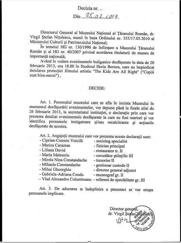 <i>Reteaua Nationala a Muzeelor</i> IL SUSTINE PE DIRECTORUL PRO-GAY AL MUZEULUI TARANULUI ROMAN. Angajatii MŢR – obligati prin abuz la DELATIUNI de directorul cu apucaturi neo-bolsevice Virgil Nitulescu!