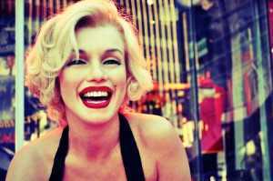 blonde-marilyn-monroe-smile-Favim.com-404785