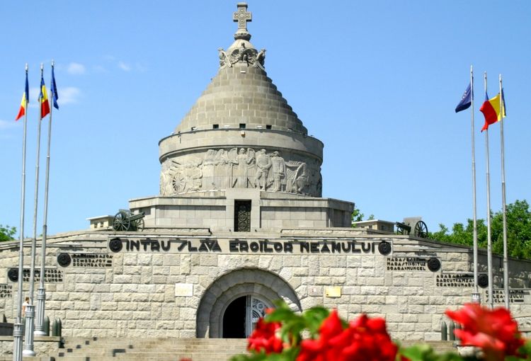 INALTAREA DOMNULUI SI CINSTIREA EROILOR NEAMULUI. De ce avem nevoie de eroi?