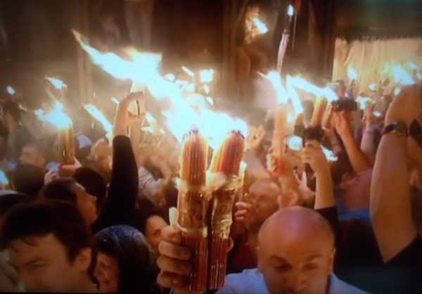 holy-sepulchre-jerusalem-holy-fire-5-crop-600x418