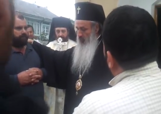 <i>“Şi noi ce facem, încă o dezbinare, încă o schismă, încă o grupare care se va crede de zilele viitoare ‘adevărata Biserică Ortodoxă’?…”</i>