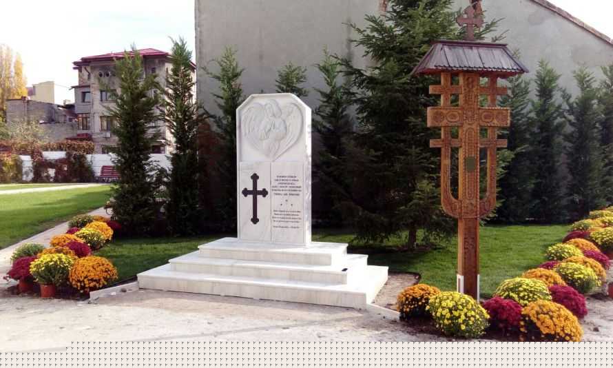 monumente-colectiv