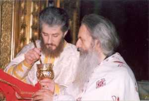 fr-rafail-during-the-divine-liturgy-st-nicholas-church-bucharest-2002-1