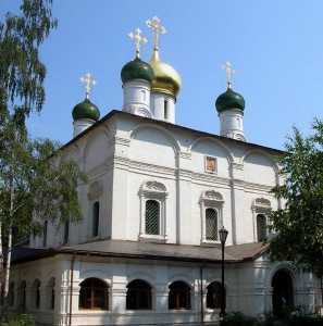 594px-Sretensky_Monastery_3