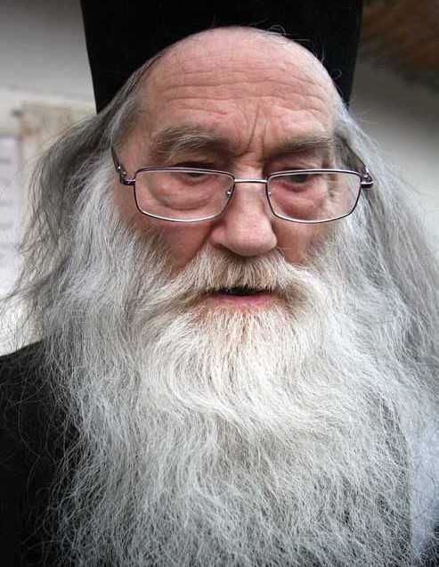 PARINTELE IUSTIN – o prezenta vie, o legatura neintrerupta: <i>“OGLINDA NOASTRA CEA MAI CURATA”</i>