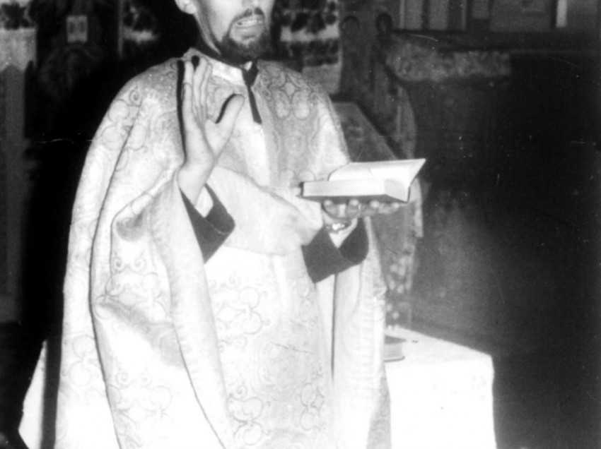 PARINTELE GAVRIL DE LA NICULA si CUBLESUL SOMESAN, preot misionar cu viata sfanta al vremii noastre (†1 oct. 1988): <i>“UNDE NU ESTE ALTAR SI JERTFA, NU DOVEDIM PREZENTA LUI DUMNEZEU”, “Stii tu inaintea Cui stam?! Aminteste-ti mereu ca stam inaintea lui Dumnezeu. SA TRAIM PREZENTA LUI DUMNEZEU”</i>