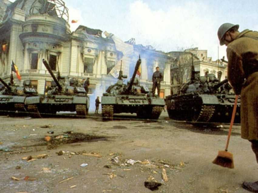 PARINTELE TEOFAN DE LA MANASTIREA NERA: <i>Jertfa din decembrie 1989 a fost calcata in picioare, am batjocorit libertatea, darul lui Dumnezeu…</i>