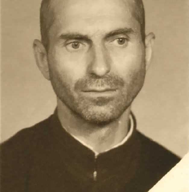 PARINTELE ARSENIE PAPACIOC in INCHISOAREA DE LA AIUD (II). Patimire muceniceasca, seninatate si iubire de vrajmasi, REZISTENTA DESAVARSITA LA ADEMENIRILE REEDUCARII: <i>“Acesta are o credinţă de o tărie comparabilă numai cu a primilor martiri ai creştinătăţii, si pentru credinţă este în stare să îndure cele mai aprige chinuri, fără să se plângă sau să cedeze”</i>