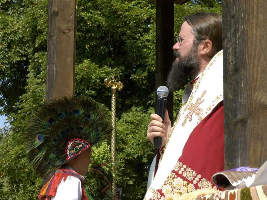 Cuvant marturisitor al PS MACARIE la hramul Manastirii DOBRIC (audio + text): <i>“VREMURILE SUNT FOARTE GRELE şi devin din ce în ce mai grele, însă în aceste vremuri trebuie să mărturisim</i>. BISERICA ESTE UNA, NU POT FI MAI MULTE! În Biserica Ortodoxă să rămânem până la sfârșit, FĂRĂ SĂ-I DISPREȚUIM PE CEILALȚI”. Impotriva prozelitismului NEOPROTESTANT