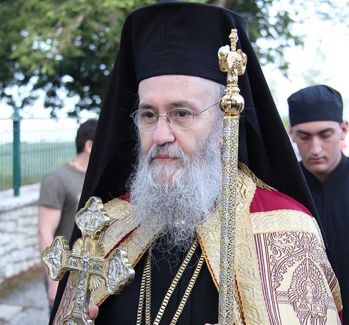 CUM SE FACE MARTURISIREA LUI HRISTOS? Vladica IEROTHEOS VLACHOS despre conditiile teologhisirii veritabile, RAVNA FARA CUNOSTINTA, EXPERIENTA DUHOVNICEASCA si DEOSEBIREA DUHURILOR. <i>“Cineva poate sa para si sa actioneze ortodox, si totusi sa fie stapanit de o INSOLENTA DEMONICO-LUCIFERICA si, in esenta, sa-si promoveze propriile patimi”</i>