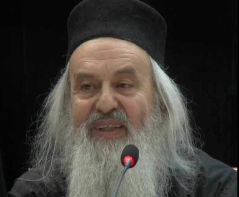 CONFERINTA PARINTELUI RAFAIL NOICA DE LA IASI – <i>“Intalnirea cu duhovnicul – Parintele Sofronie Saharov, Staretul meu”</i>. POVESTEA MINUNATA A UNEI NASTERI… LA 20 DE ANI. <i>Prima intalnire</i>… cu sfintenia, cu harul. RISCUL DE “A OBRAZNICI CU DUMNEZEU”, LUAND IN USOR DARURILE SALE (video)