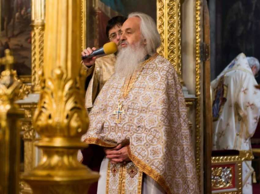 PĂRINTELE RAFAIL NOICA – cuvânt la Catedrala Mitropolitană din Iași: “RĂMÂNEȚI ÎN CREDINȚĂ, RĂMÂNEȚI ALĂTURI DE BISERICĂ ȘI DE PĂSTORII NOȘTRI! <i>Vă îndemn și vă rog să purtați în rugăciuni pe arhiereii voștri!</i>“