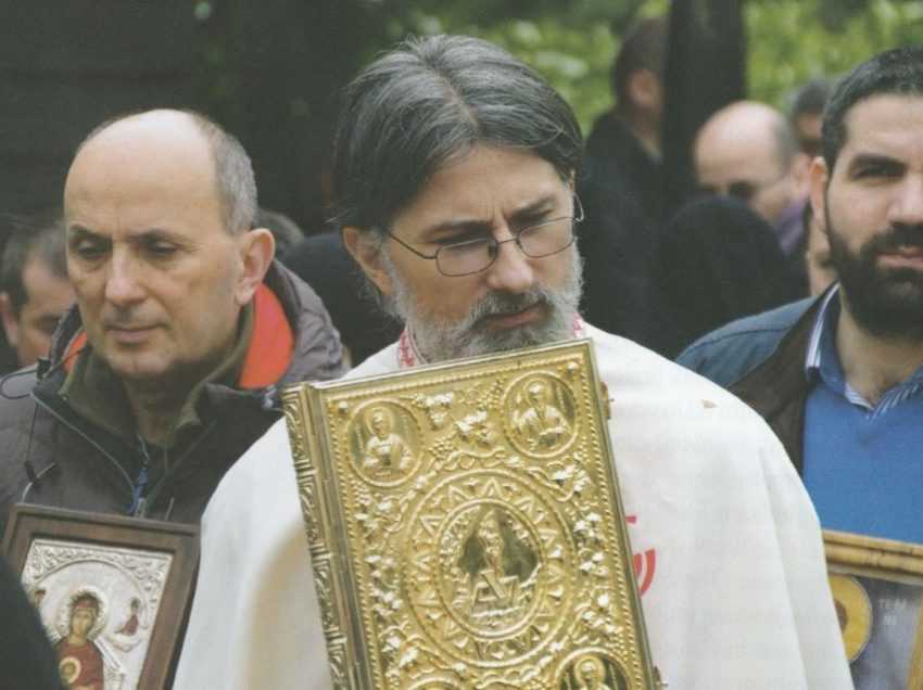<i>“E ca o pânză ţesută de Dumnezeu, care pune inimă lângă inimă…”</i>. MĂRTURIE VIE și îndemn tare la LUPTA DUHOVNICEASCĂ OSÂRDUITOARE ÎN BISERICĂ și la LUCRAREA “ȚESĂTURII” DRAGOSTEI FRĂȚEȘTI – Partea a II-a a interviului din <i>“Familia ortodoxă”</i> cu PR. CIPRIAN GRĂDINARU (BELGIA)
