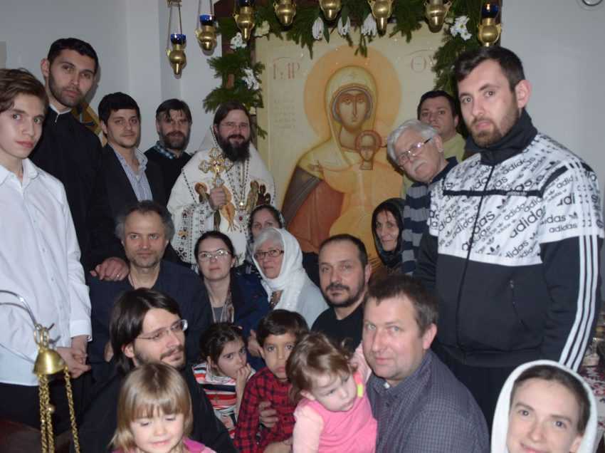 PREASFINȚITUL MACARIE, Episcopul Europei de Nord despre NEVOIA VITALĂ a unor COMUNITĂȚI DUHOVNICEȘTI VII, în care <i>“creştinii trebuie să fie deplin angajaţi în viaţa în Hristos, NU DOAR SĂ SOCIALIZEZE superficial”. “PAROHIA te poate ajuta să supravieţuieşti în lume ca creştin, dar nu ar trebui să devină o „ȘCOALĂ A VEDETELOR”, ci un ATELIER AL FRĂȚIETĂȚII”</i>