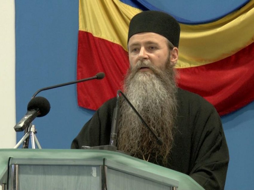 Marturia impresionanta a PARINTELUI ARSENIE MUSCALU despre “firescul sfinteniei” CUVIOSULUI SOFIAN BOGHIU: <i>“Am vazut un om in care viaza Dumnezeu, un om plamadit intr-o alta lume”</i> (VIDEO, TEXT)
