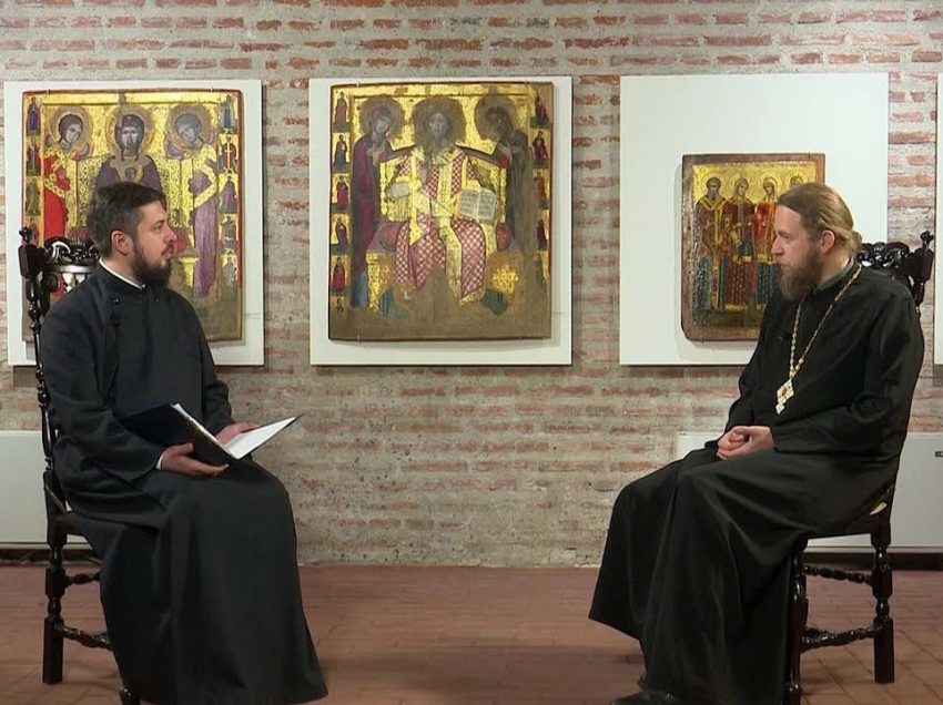 PROGRAMUL DUHOVNICESC pentru omul zilelor noastre. PARINTELE RAZVAN IONESCU: <i>“Un singur lucru trebuie: sa fim vii”</i>. CUM SA NE INCEPEM SI SA NE SFARSIM ZIUA, cum sa ne rugam si sa traim crestineste si la serviciu, cum ne raportam la telefonul mobil? (VIDEO + TEXT)