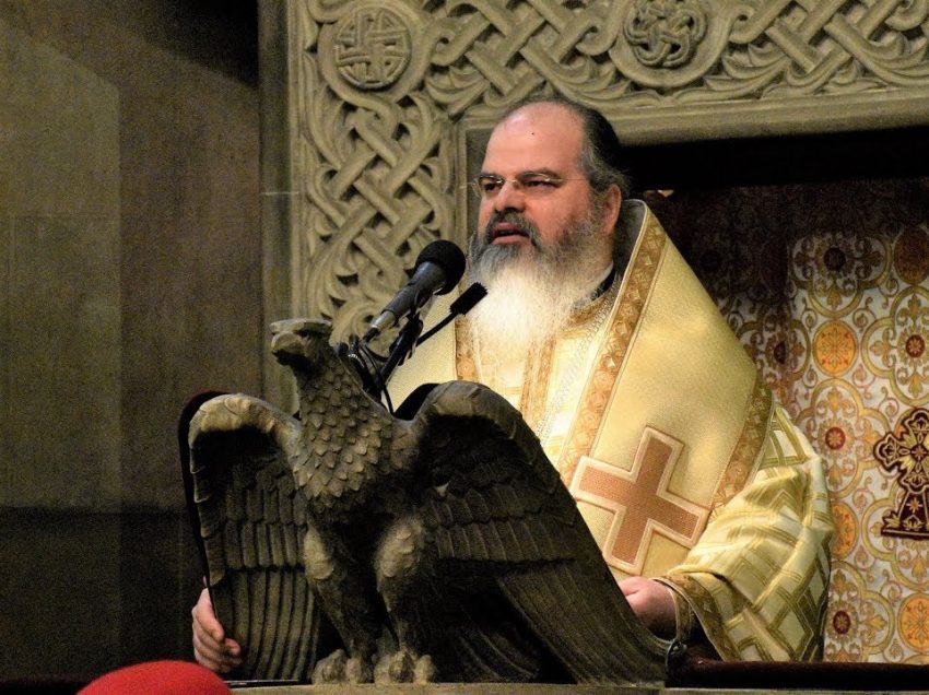 PS IGNATIE – chemare esentiala la “revizie sufleteasca” in Postul Mare, punand degetul pe rana: NE MINTIM PE NOI INSINE, FUGIM DE NOI INSINE, DEVENIM FORMALISTI SI RITUALISTI, ALERGAM DUPA MINUNI SI SPECTACOL, TRANSFORMAM CREDINTA DUPA CHIPUL LUMII (video, text)