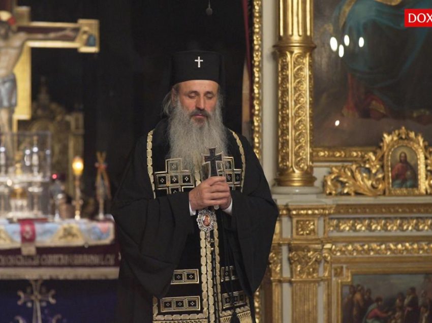CANTARI PSALTICE si CUVINTE MISCATOARE (video) pentru a patrunde cu trairea in TAINA VINERII PATIMILOR. IPS Teofan despre RASTIGNIREA DOMNULUI si PACATUL NEIUBIRII: <i>“Sa formam din viata noastra o sfanta cruce, imbratisand cu bratele noastre pe toti cei de langa noi”</i>