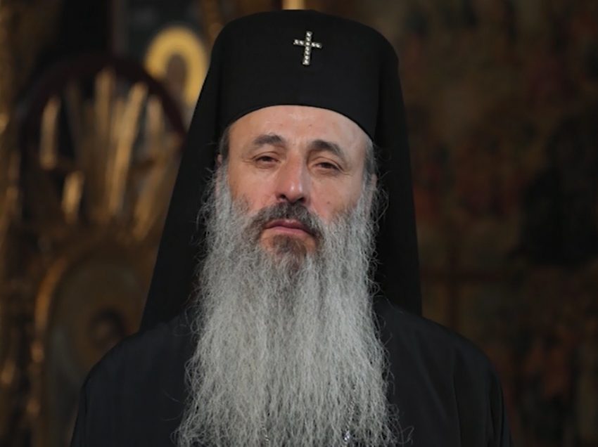 IPS TEOFAN, la Bunavestire savarsita “in conditii speciale”: <i>“Doar aceasta este NORMALITATEA: PREOTII IMPREUNA CU POPORUL in jurul Sfantului Potir, căci asa se implineste pe deplin Biserica lui Hristos.</i> NU NE RAMANE DECAT INCREDEREA IN DUMNEZEU” (video, text)