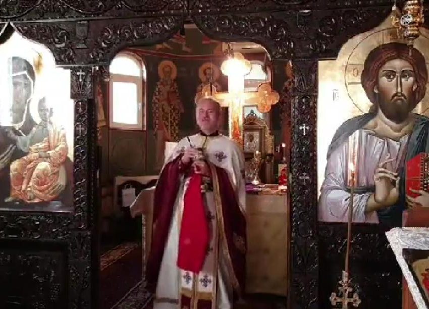 Parintele Emil Jurcan despre LUPTA IMPOTRIVA IMPARTASANIEI, ca inceput al razboiului total cu Biserica: <i>“Lui Hristos nu poti sa-i pui conditii medicale. NU CEDATI! Daca astazi veti ceda povestea cu Lingurita si sa nu impartasiti, maine vor veni cu altceva. HRISTOS NU SE NEGOCIAZA! Asta inseamna SA AI FERMITATE, este momentul in care sa spui STOP!”</i> (VIDEO, TEXT)