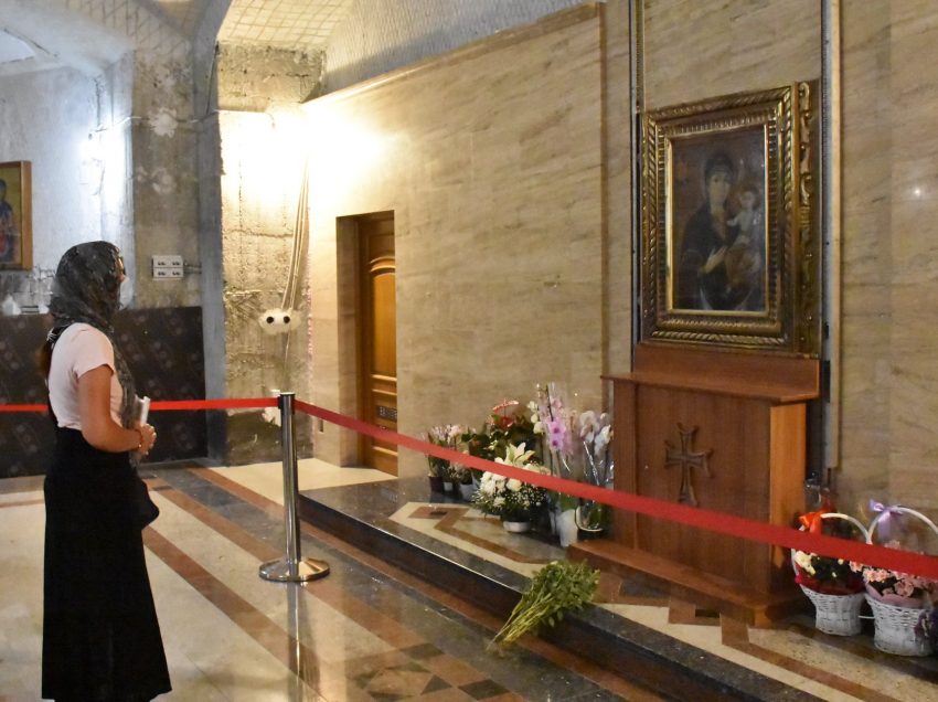 Pr. Tudor Ciocan – cuvinte actuale la ADORMIREA MAICII DOMNULUI (audio, text): “NU VREAU SĂ NE OBIȘNUIM CU NEFIRESCUL, NU NE PUTEM ACOMODA CU LUMEA ACEASTA. <i>Nu ne separăm cu nici un pas de credința cea adevărată! Îndepărtarea oamenilor de Hristos se face prin ERODĂRI SUCCESIVE!”</i>. Despre CUMINȚENIA și ASCULTAREA duhovnicești VERSUS cele lumești