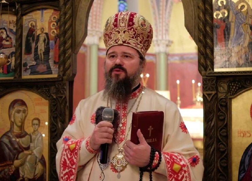 PS MACARIE este “ALĂTURI CU TOATĂ INIMA de părintele arhiepiscop TEODOSIE DE LA TOMIS și de pelerinii de la Peștera Sfântului Apostol Andrei!”</i>: “SĂ NU NE UITĂM ÎNAPOI, CI SĂ PRIVIM ÎNAINTE, LA ȚINTA HRISTOS!”